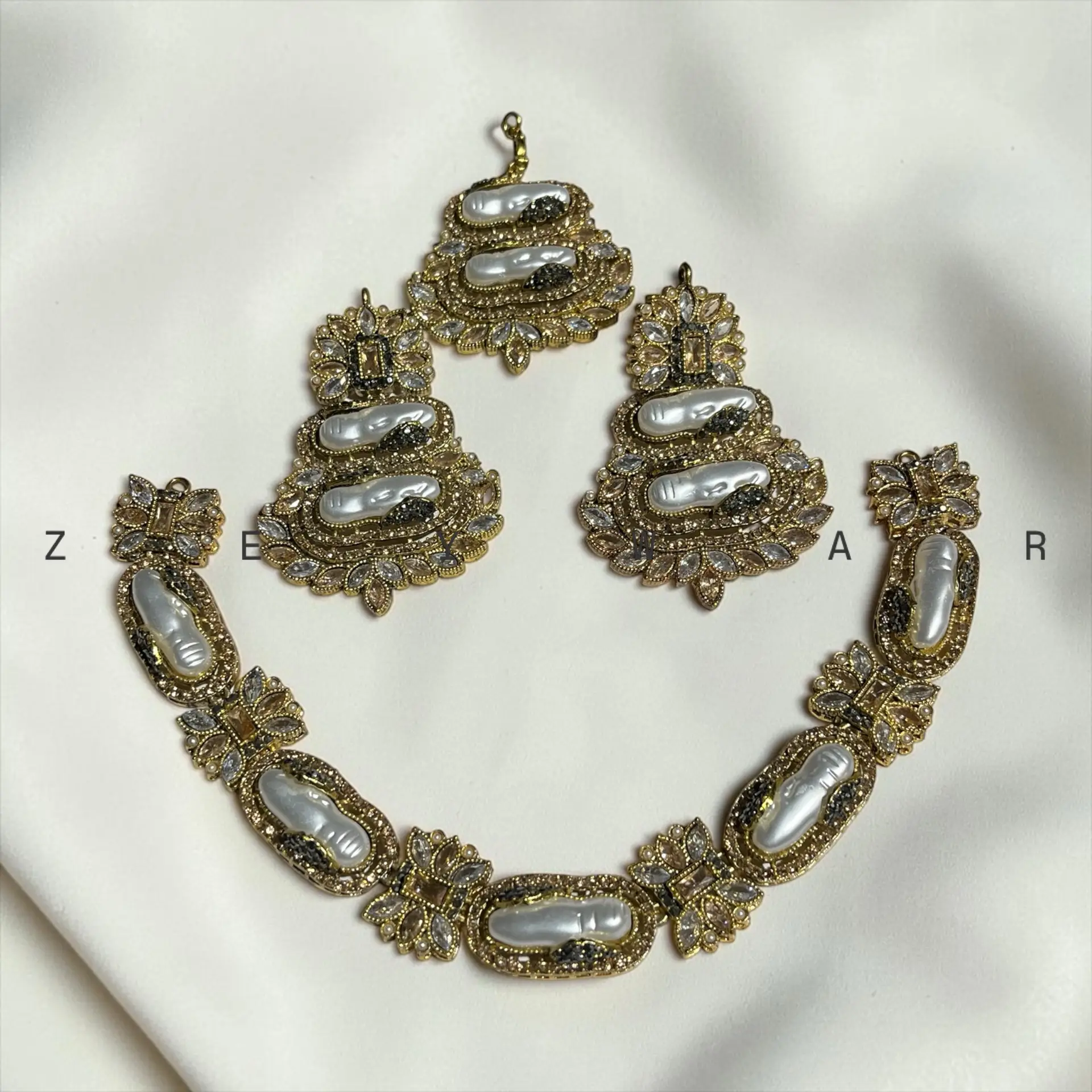 Mother pearl premium quality set with tika