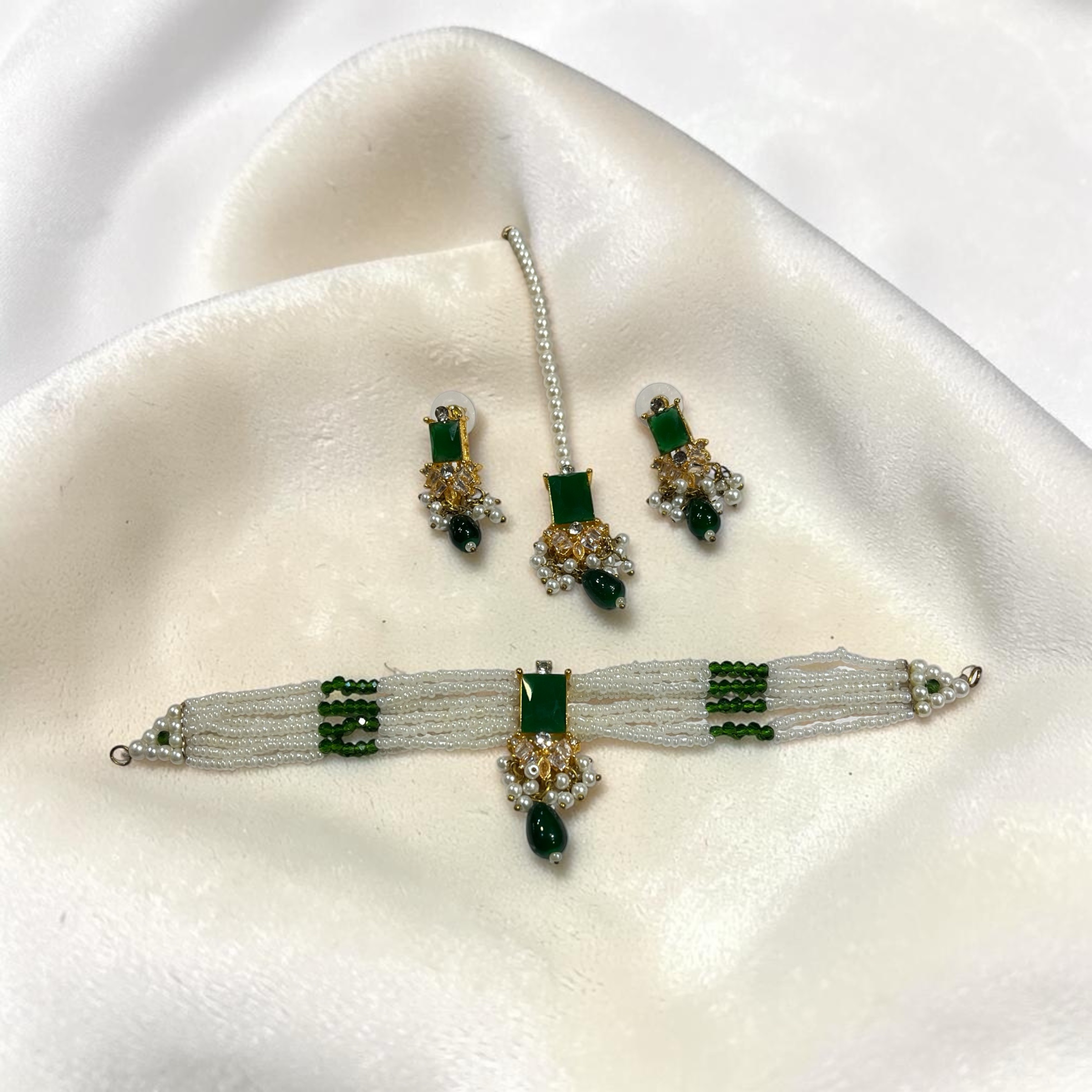 Micro beads choker set with tika