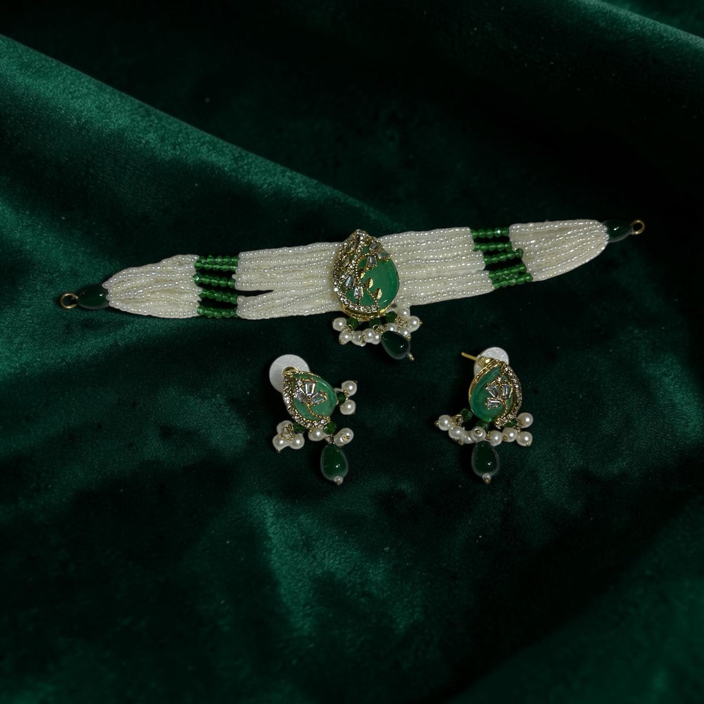 Eygptian choker set with tika high quality