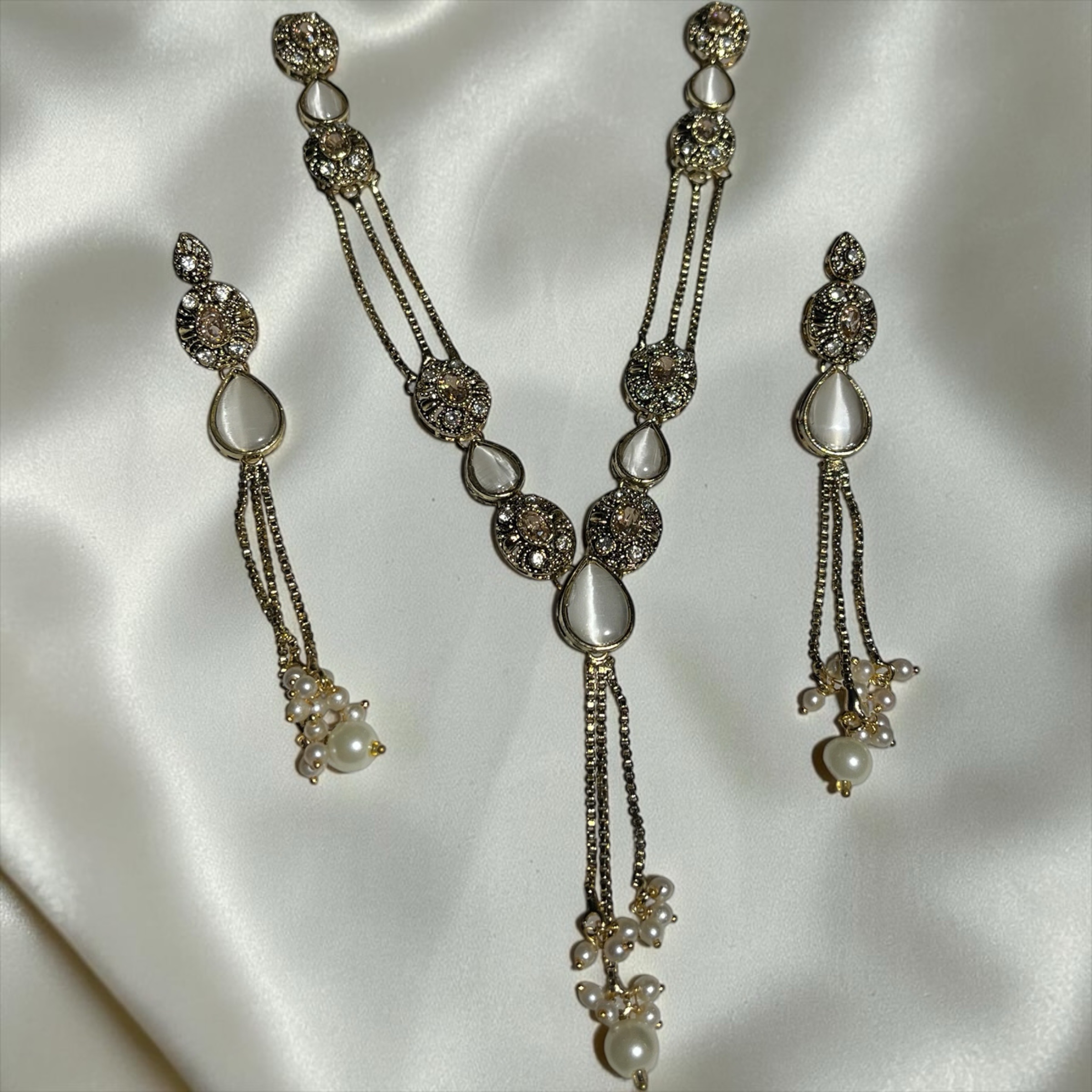 Antique Eygptian set long earrings