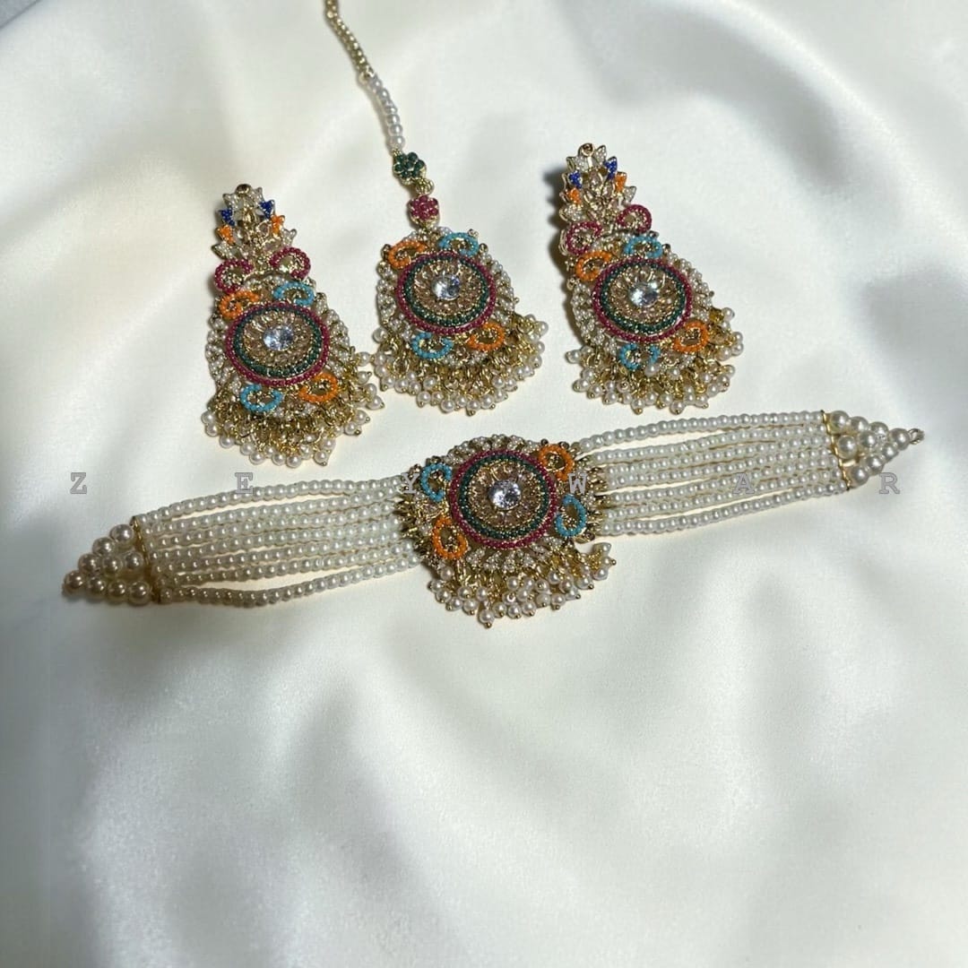 Naurattan choker set with tika