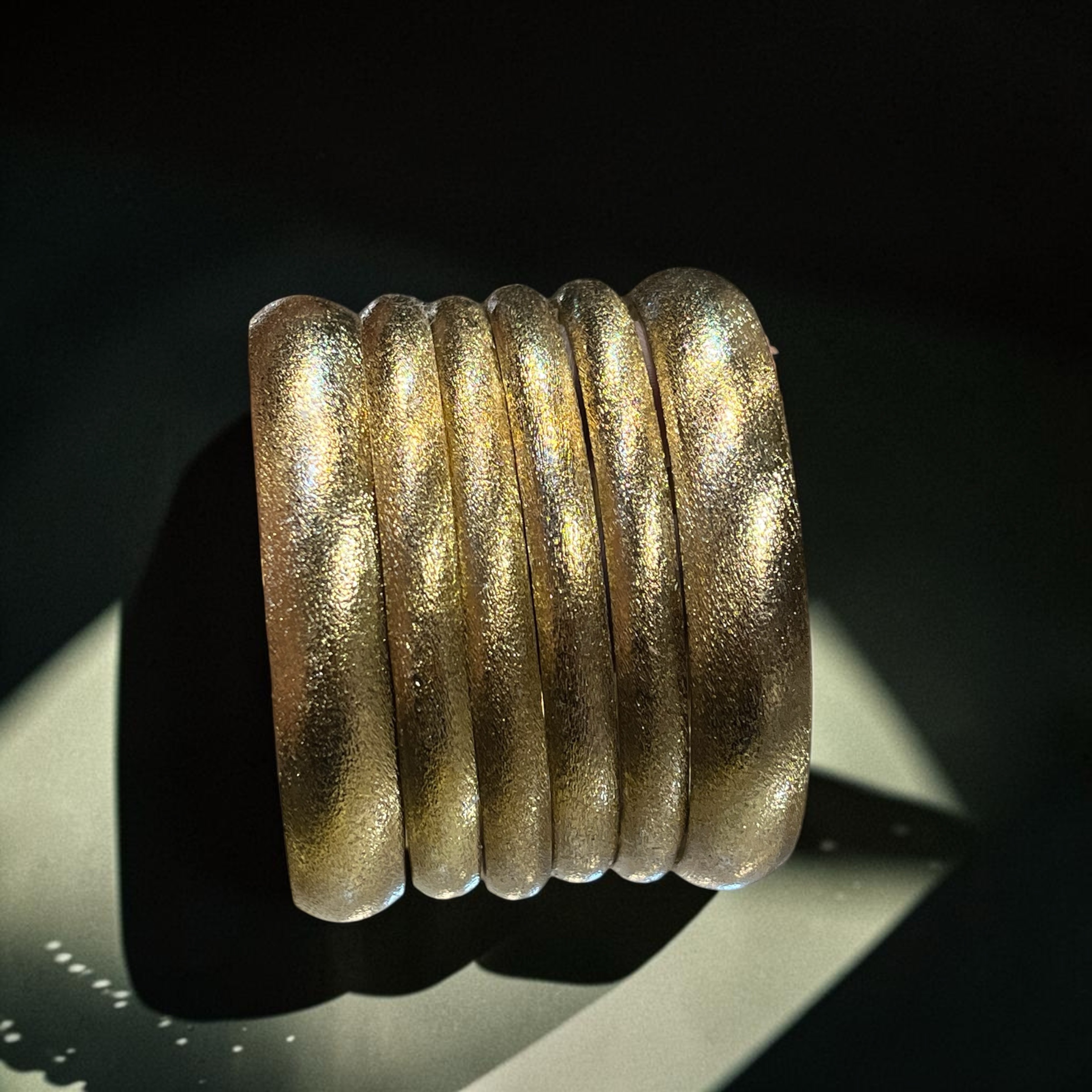 Pure manjos bangle light weight all sizes