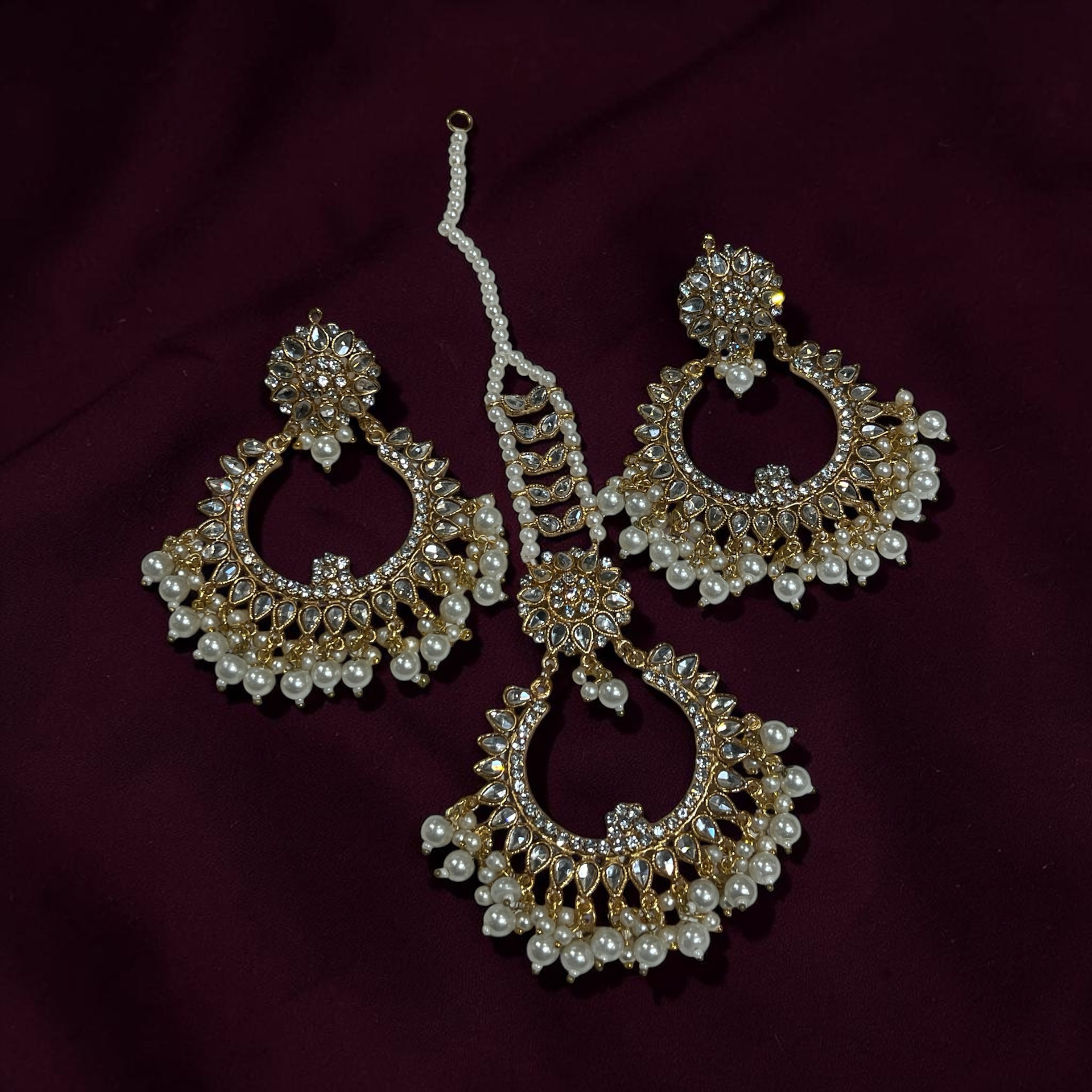 Light weight pure quality kundan earring with tika